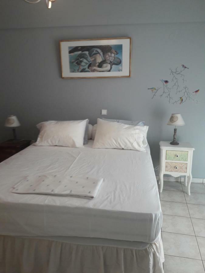 Appartement 4Epoxes à Tínos Extérieur photo