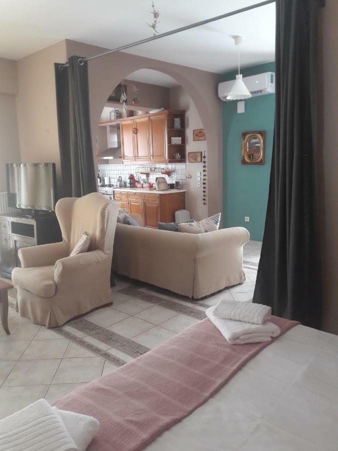 Appartement 4Epoxes à Tínos Extérieur photo